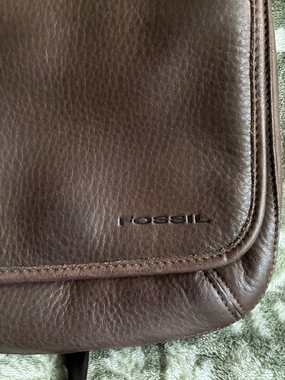Fossil Brown Pebbled Leather Crossbody Bag - Picture 8 of 9